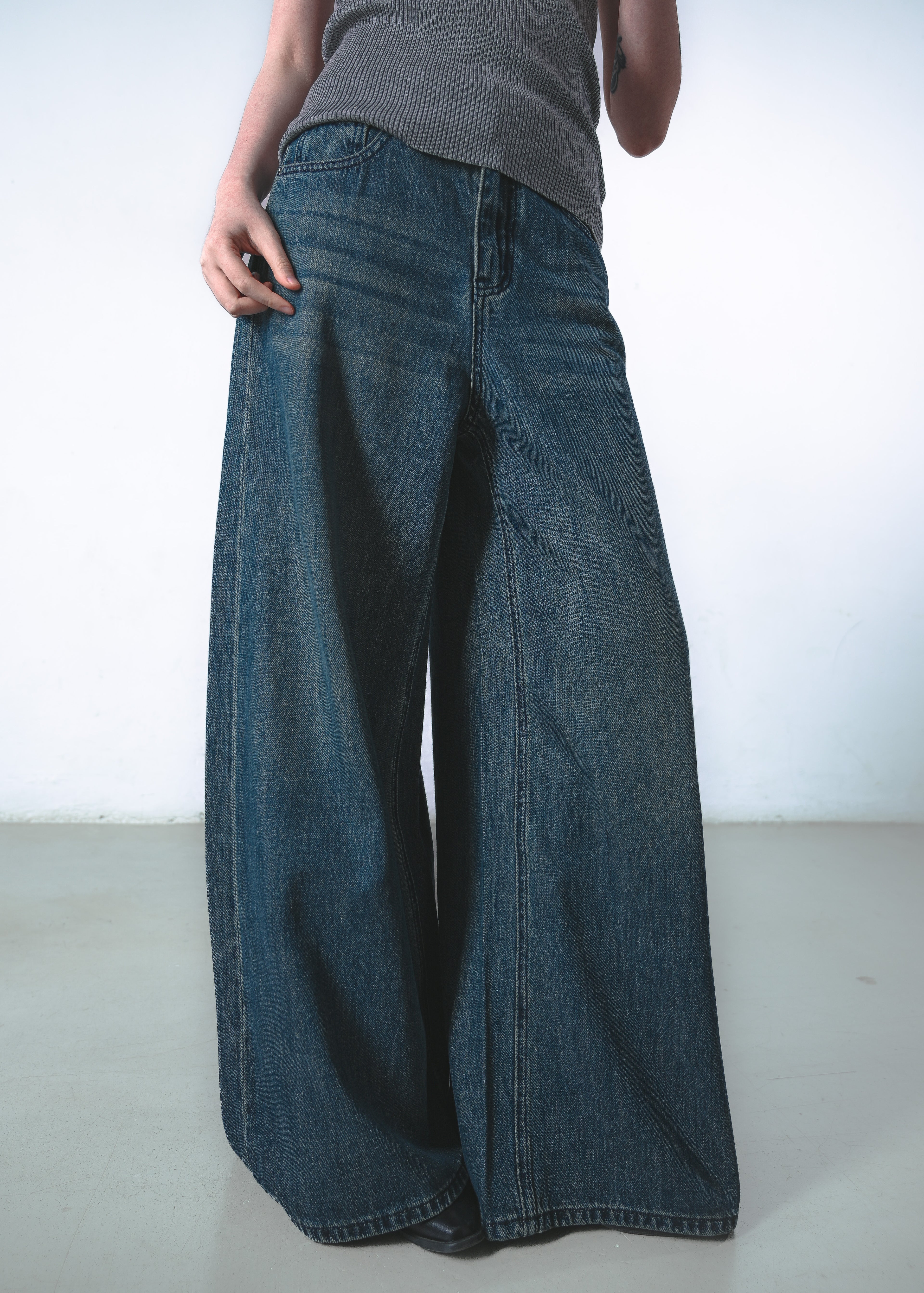 Classic Wide-Leg Jeans
