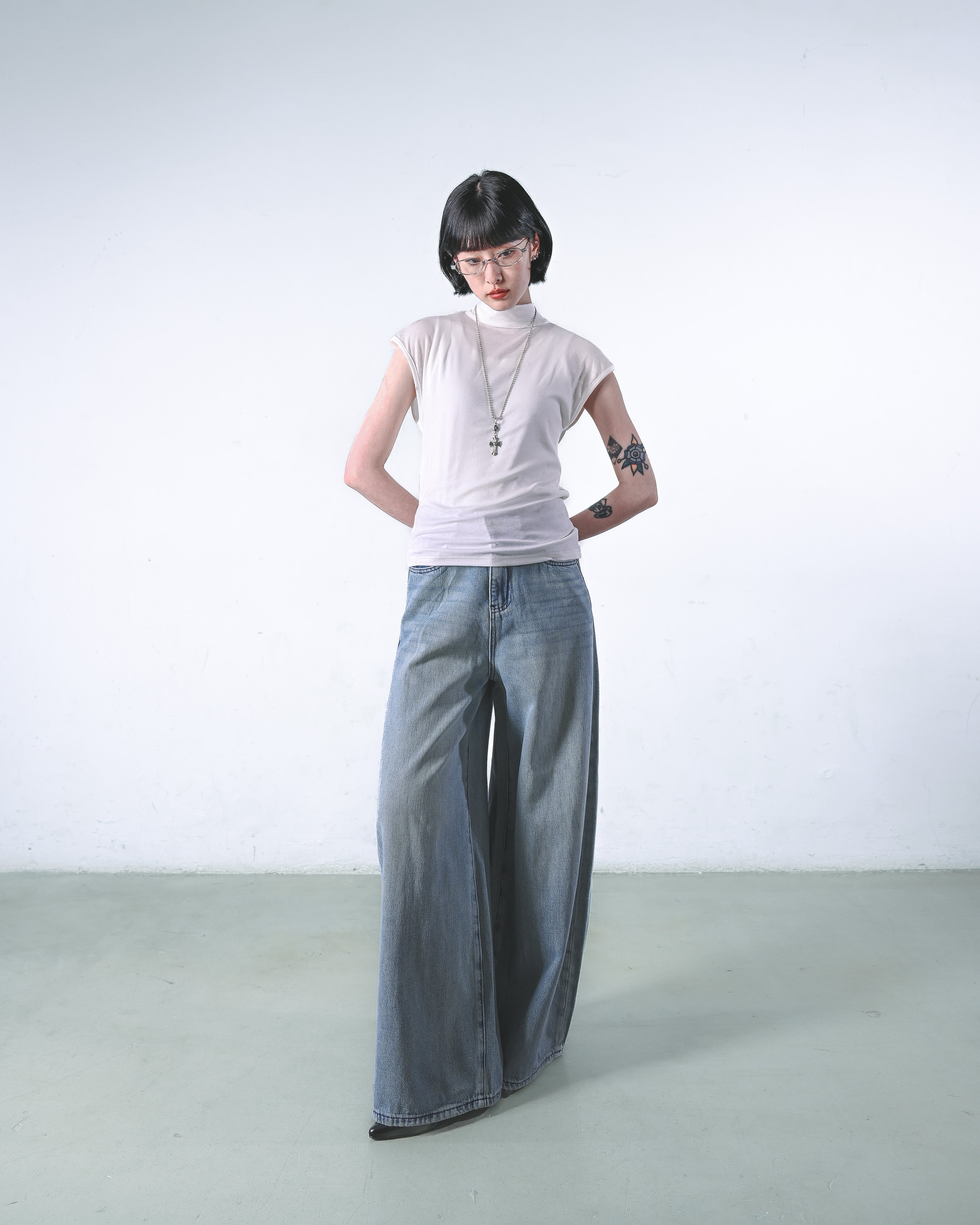 Classic Wide-Leg Jeans
