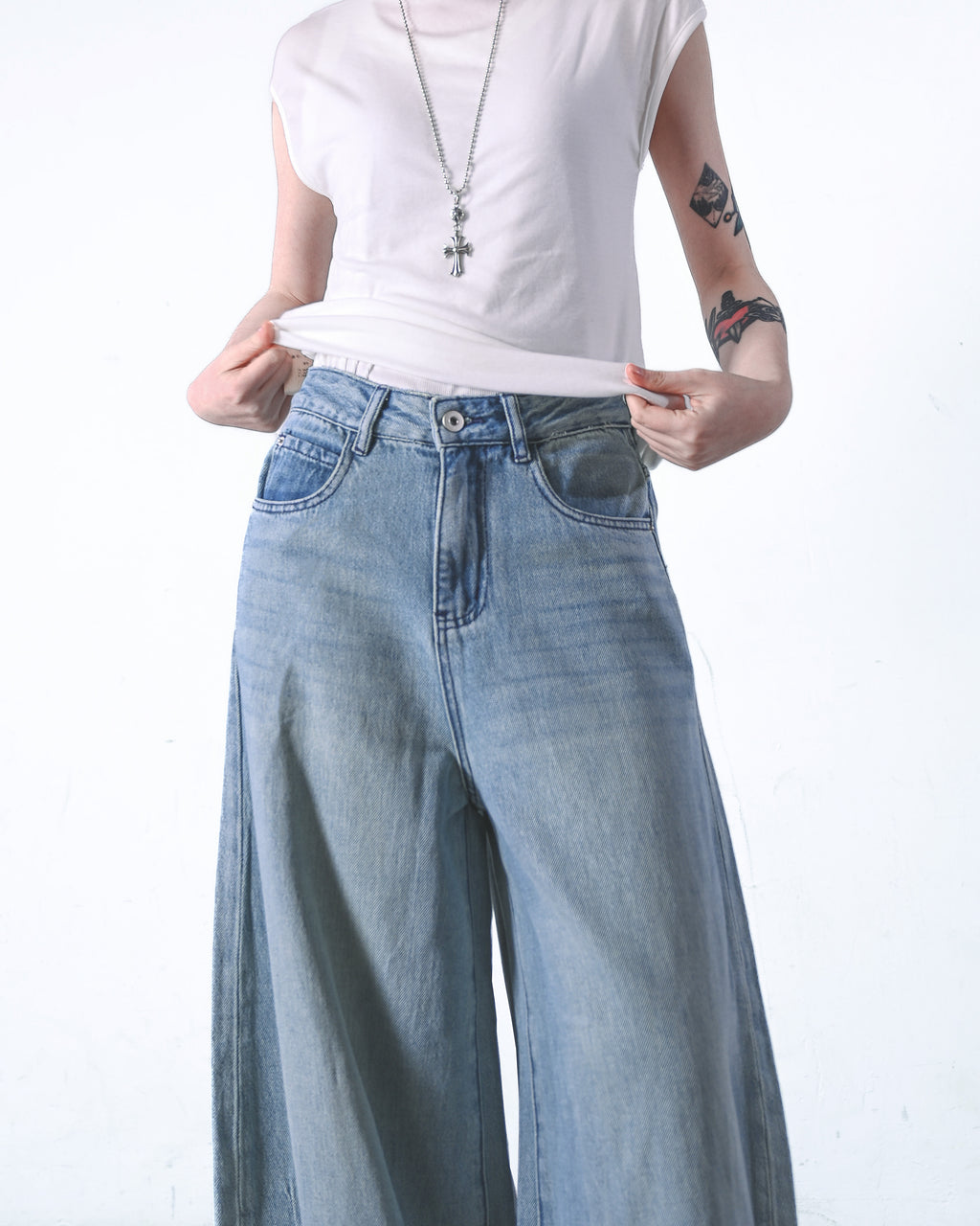 Classic Wide-Leg Jeans