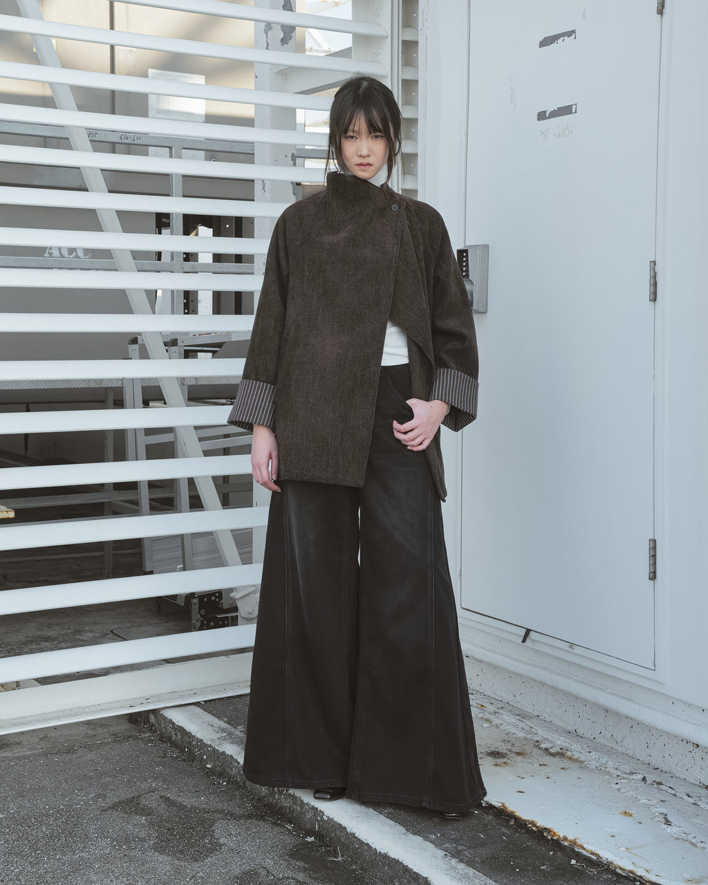 Padded Lapel Short Trench Coat