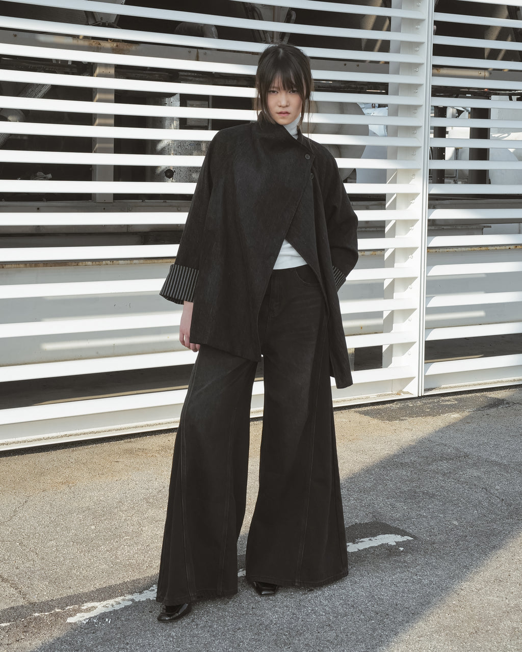 Padded Lapel Short Trench Coat