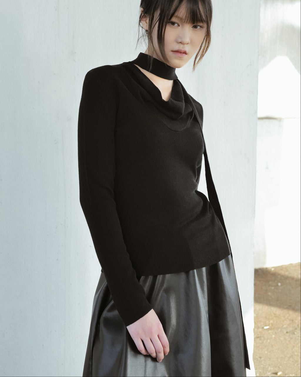 Knit Top with Neck Tie